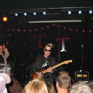 Link Wray concert at Tractor Tavern, Seattle on 10 July 2005