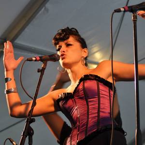 Fatima. Concert reviews. Tour history.